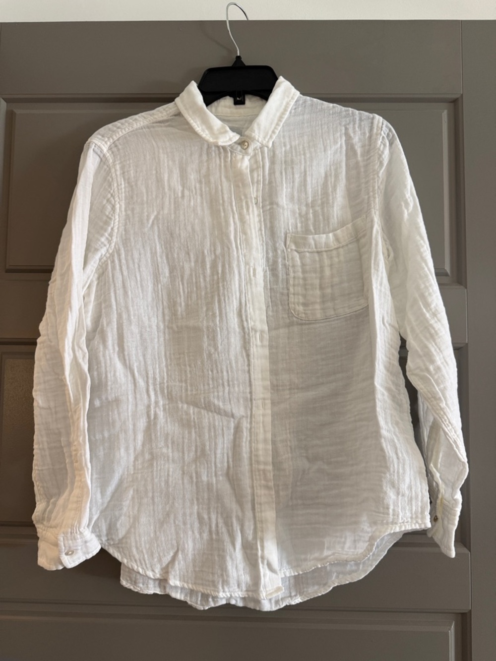 Rails White 100% Organic cotton gauze Button-Down Shirt- size M